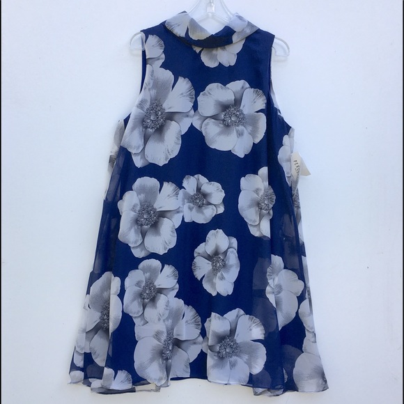 Perceptions New York Dresses & Skirts - PERCEPTIONS NEW YORK NAVY DRESS BIG WHITE FLOWERS
